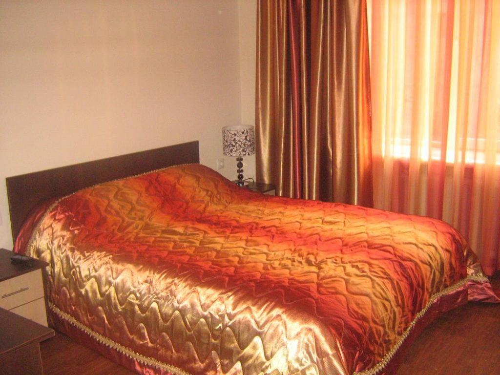 Kausar Hotel Almaty Zimmer foto